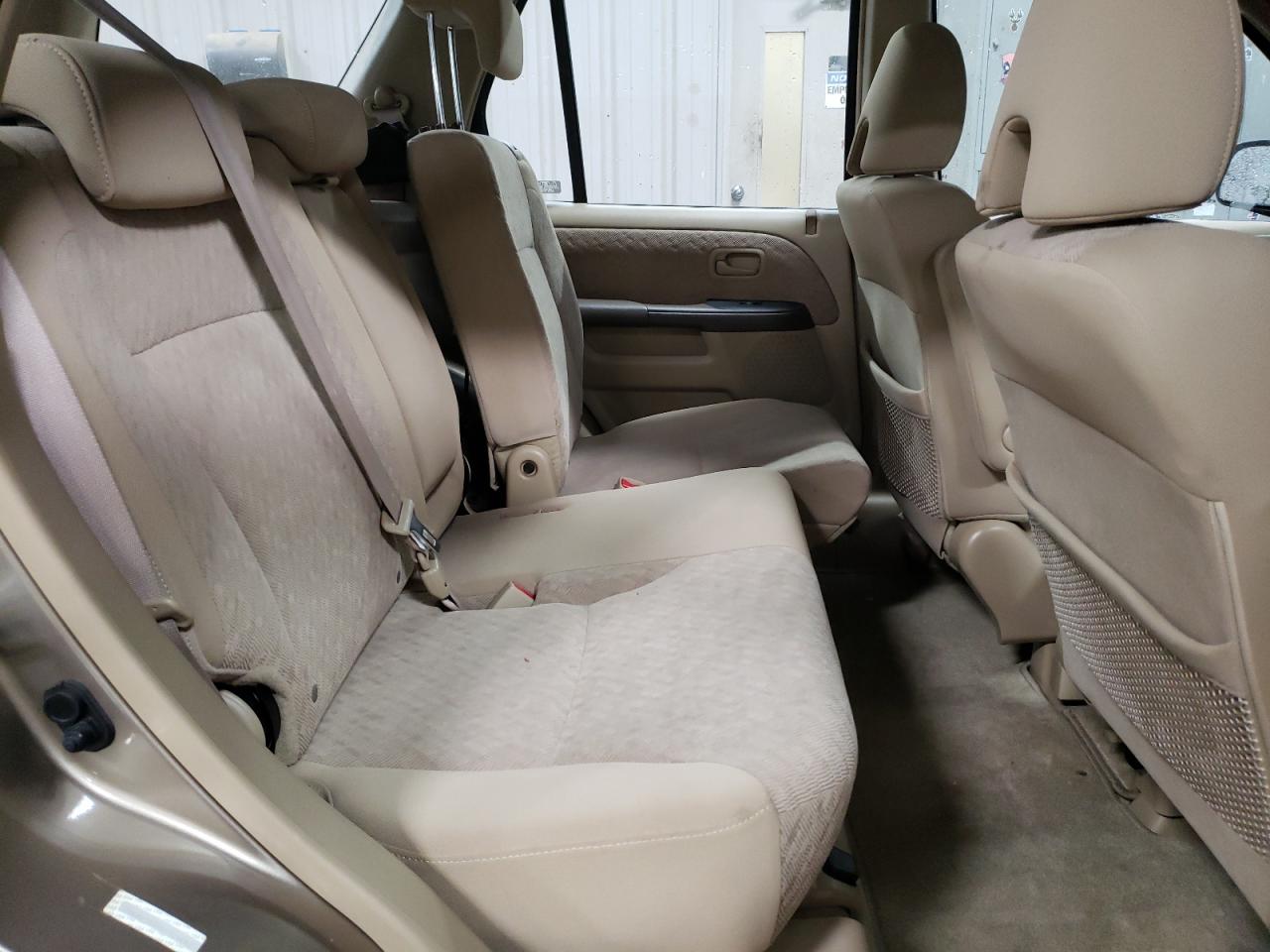 2006 Honda CR-V - Image 10