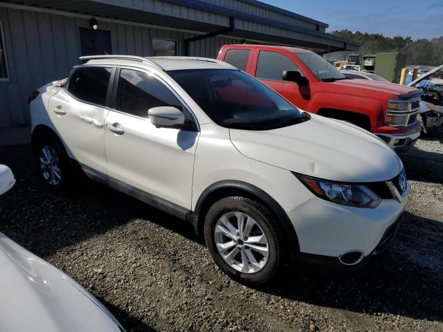  NISSAN ROGUE 2017 White