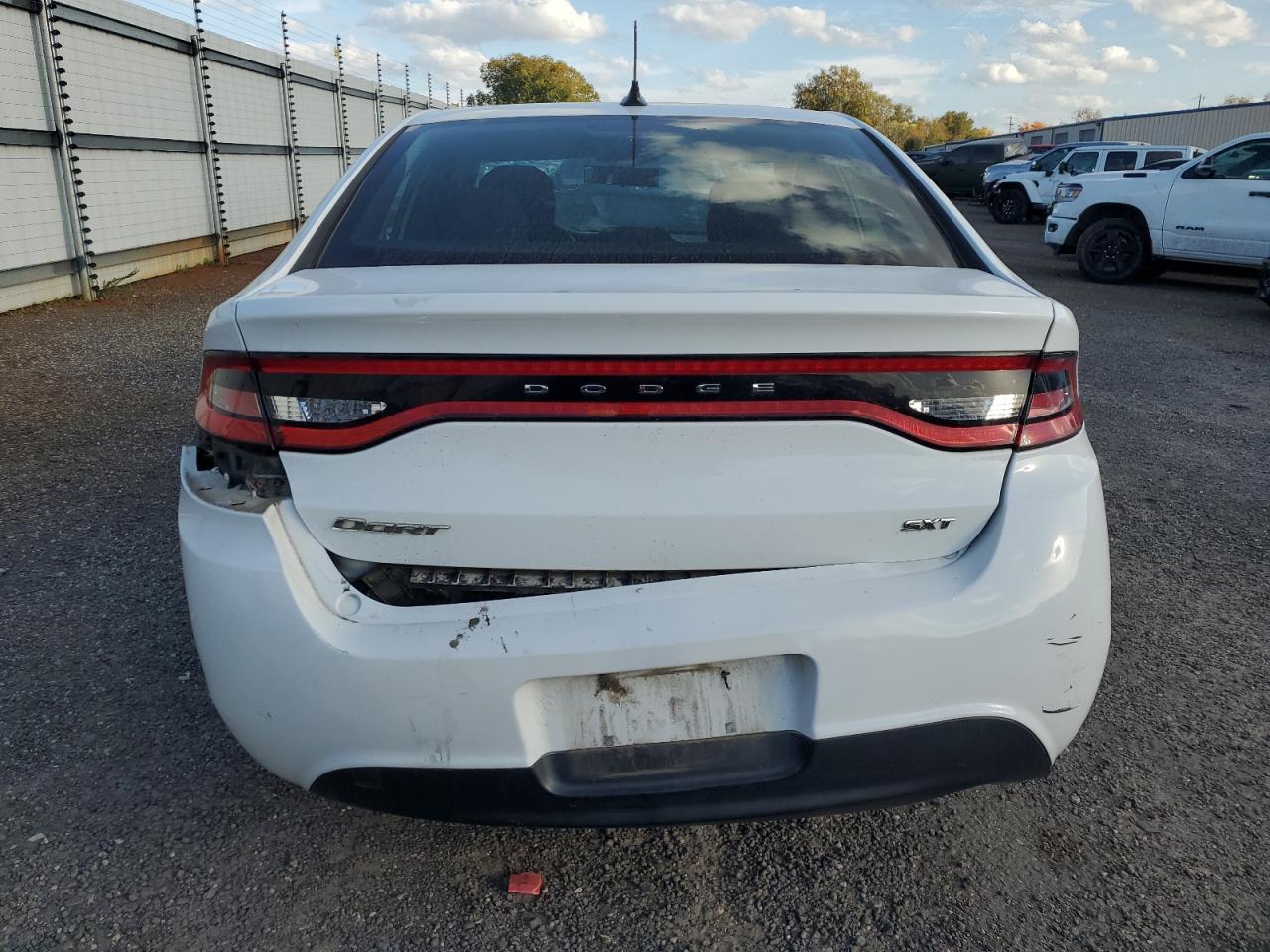 1C3CDFBA7DD330974 2013 Dodge Dart Sxt