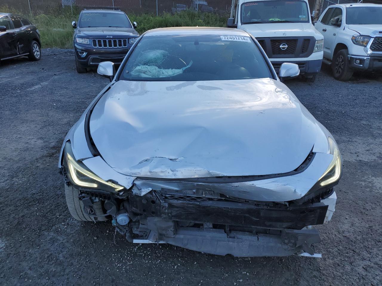 2017 Infiniti Q60 - Image 5