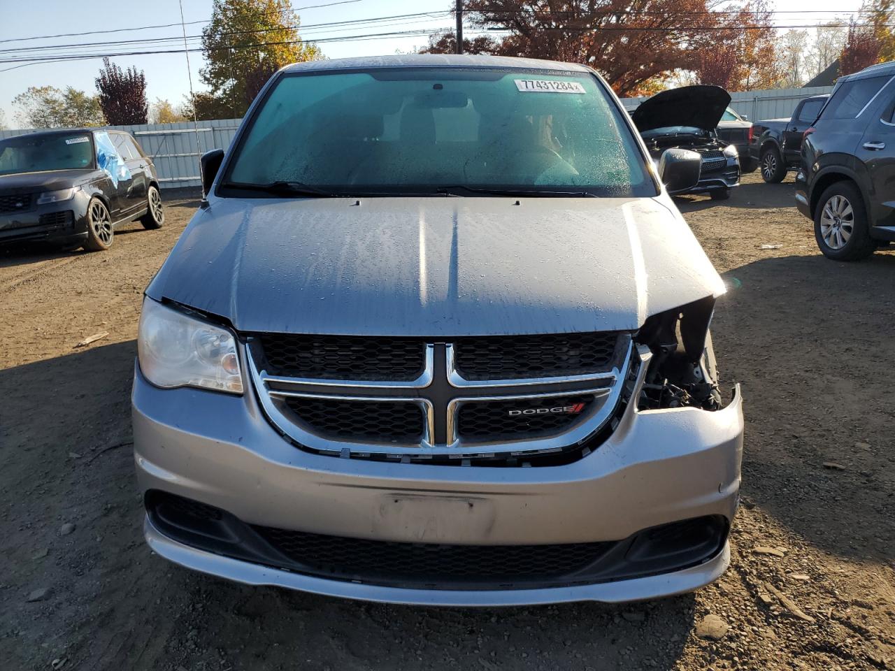 2014 Dodge Caravan - Image 5