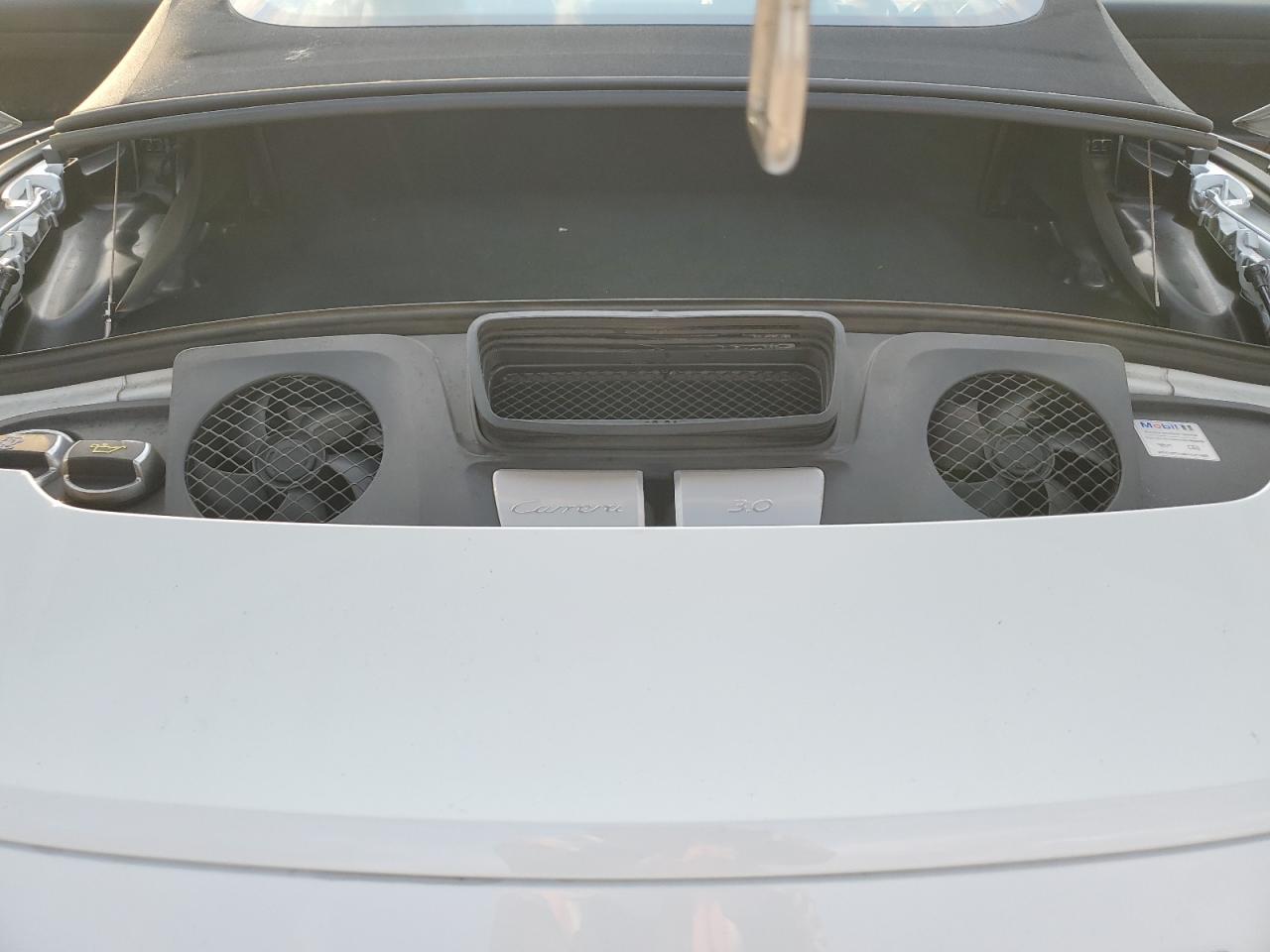 2017 Porsche 911 - Image 12