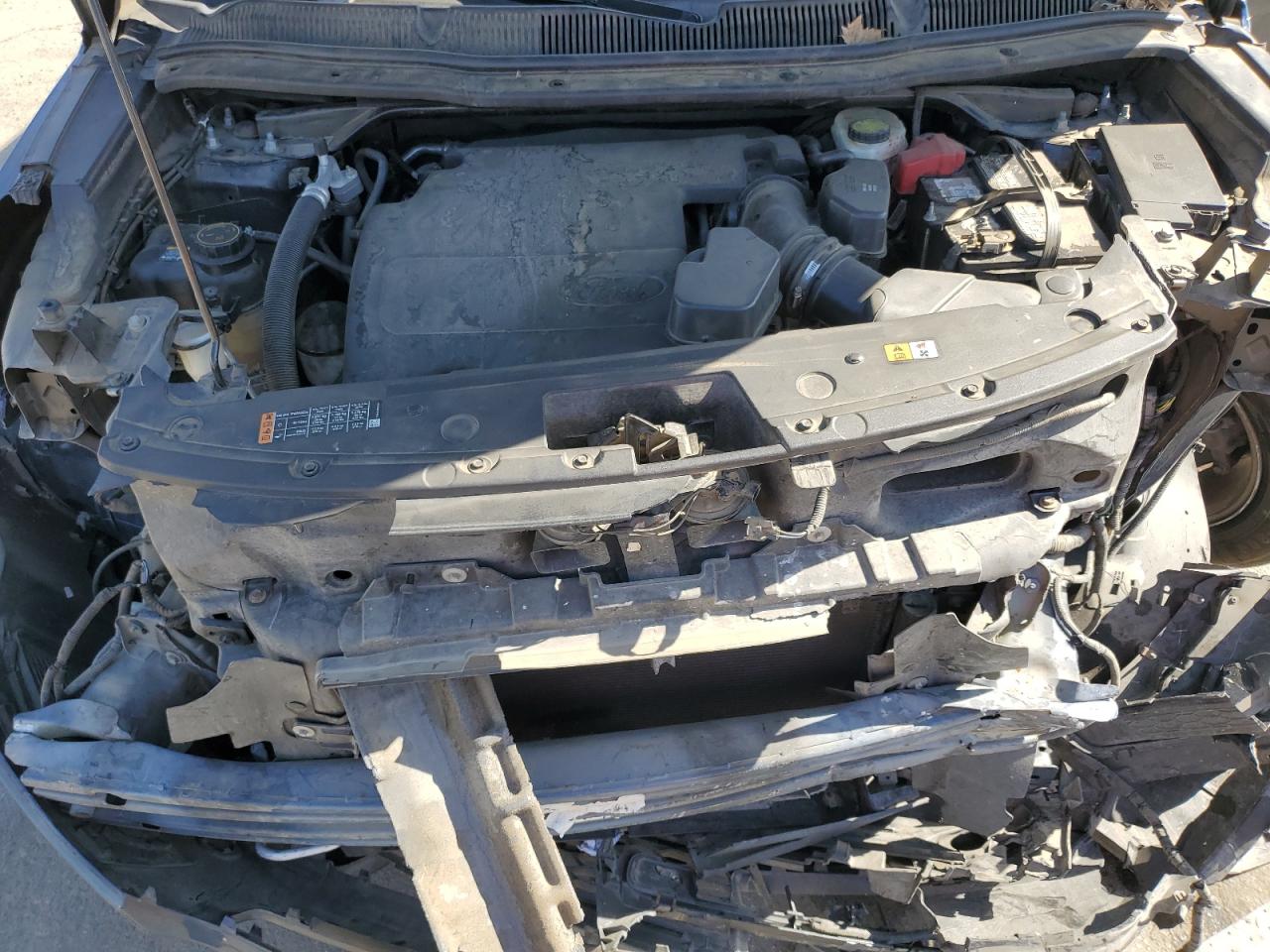 2016 Ford Explorer - Image 12