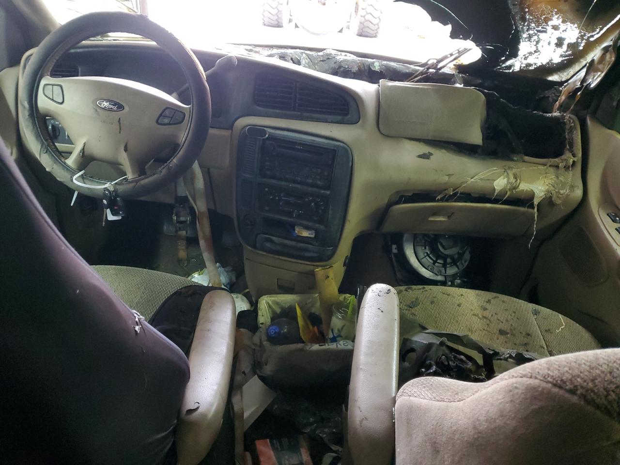 2003 Ford Windstar - Image 8