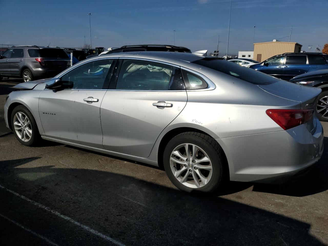2018 Chevrolet Malibu - Image 2