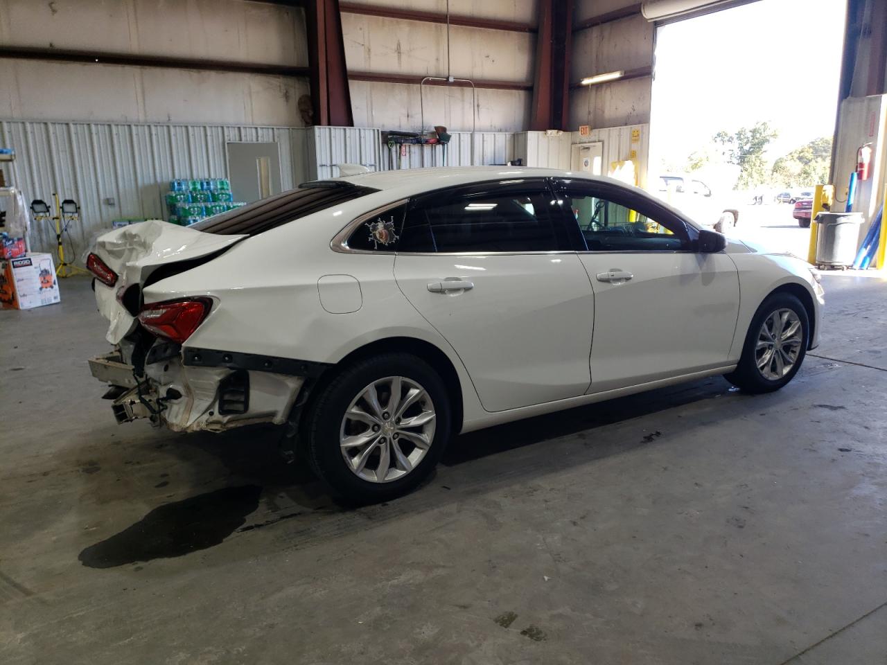 2019 Chevrolet Malibu - Image 3