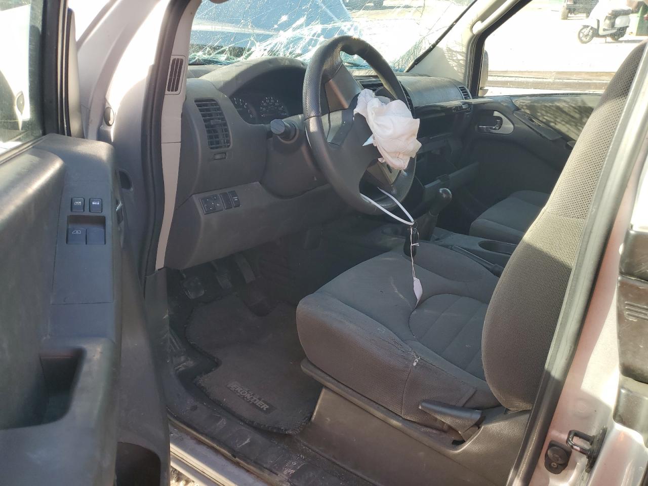 2006 Nissan Navara (Frontier) - Image 8