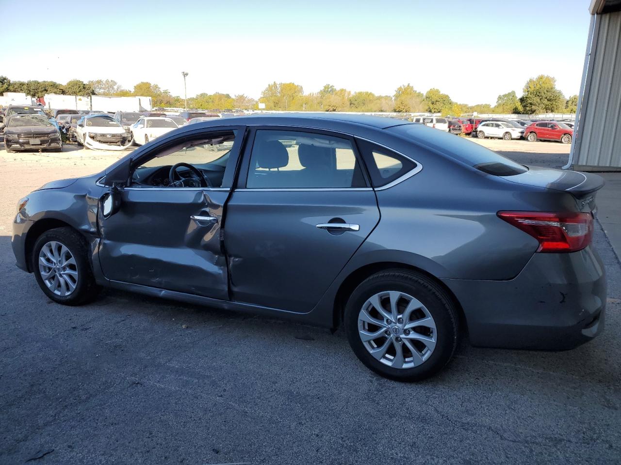2017 Nissan Sentra - Image 2