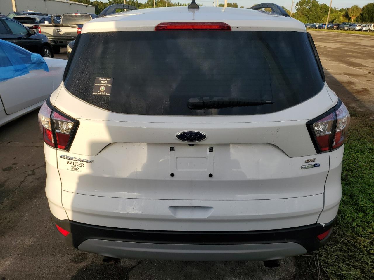 1FMCU9GD7JUB36405 2018 Ford Escape Se