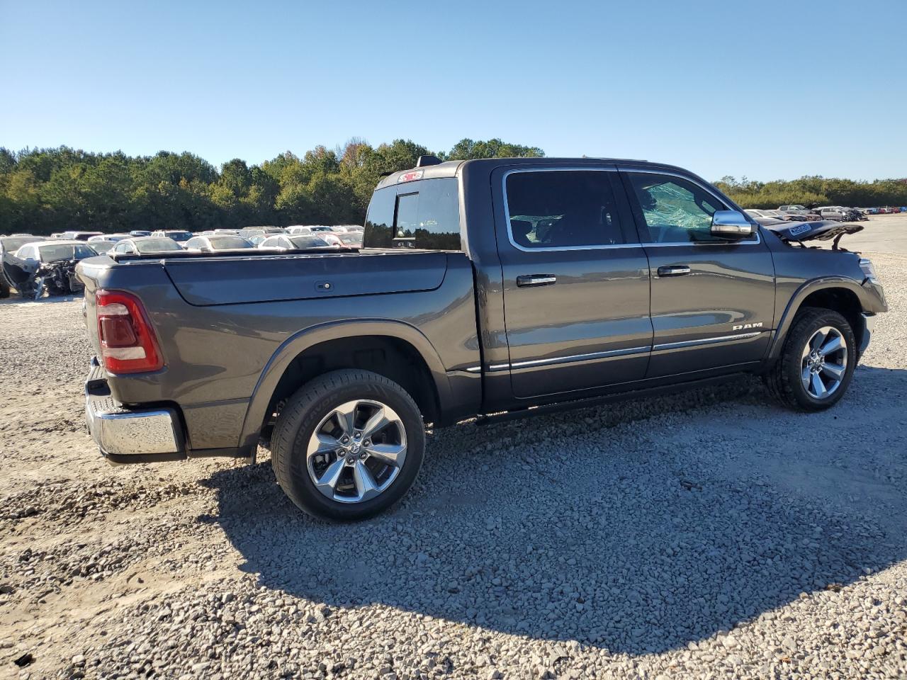 2020 RAM 1500 - Image 3