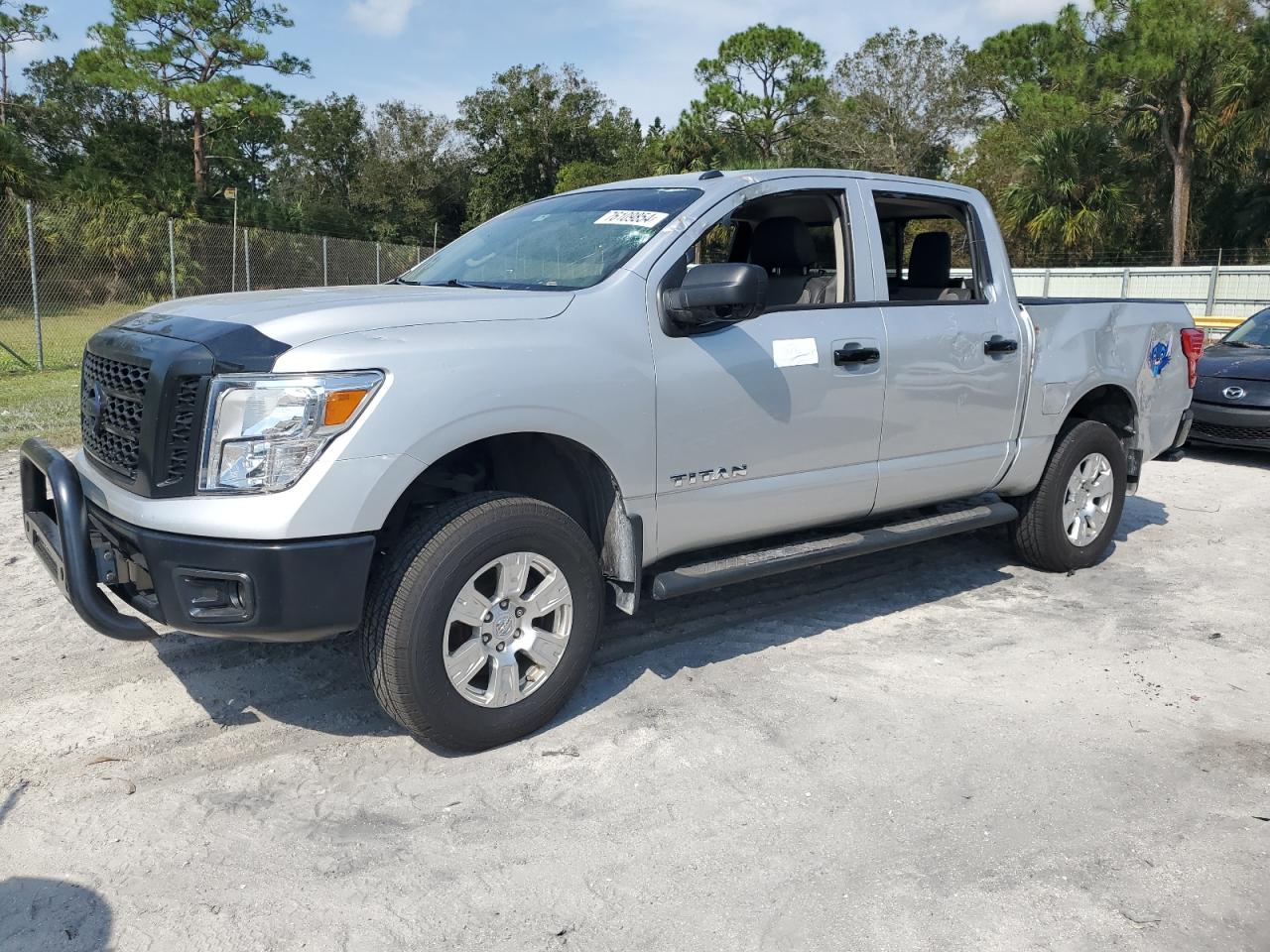 2019 Nissan Titan - Image 1