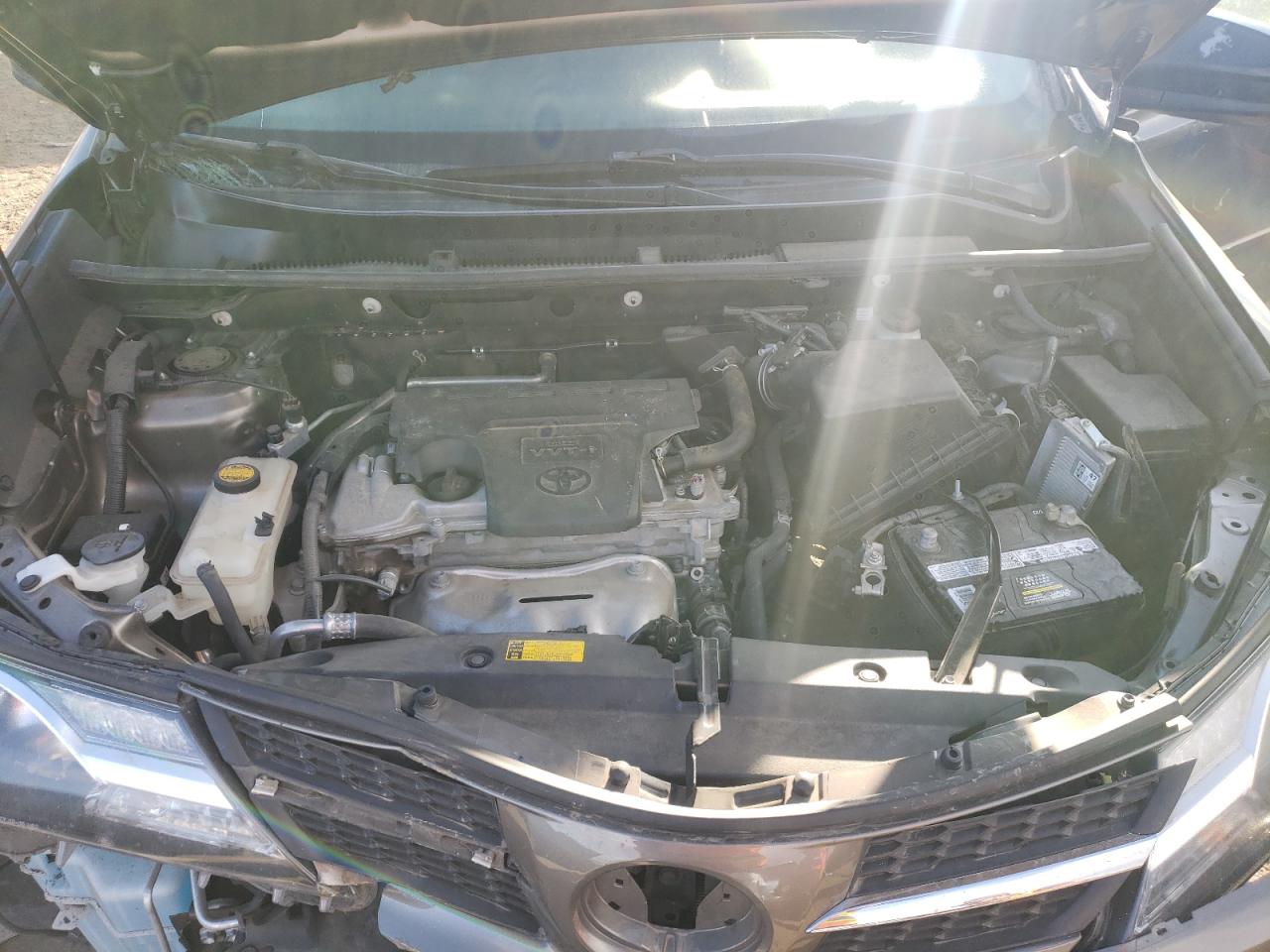 2015 Toyota RAV 4 - Image 12