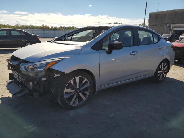 2020 Nissan Versa Sr