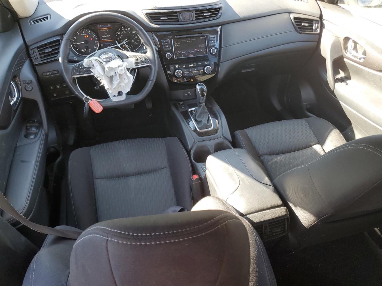 2019 Nissan Rogue - Image 8