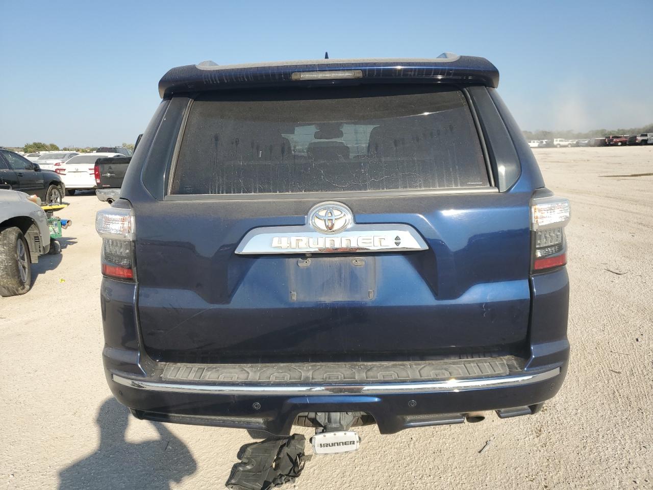 JTEZU5JR2F5093228 2015 Toyota 4Runner Sr5