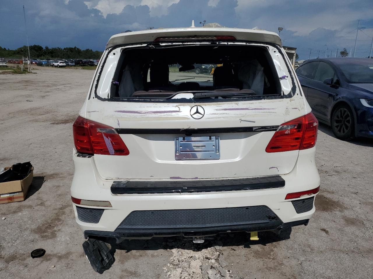 4JGDF7DE8FA457099 2015 Mercedes-Benz Gl 550 4Matic