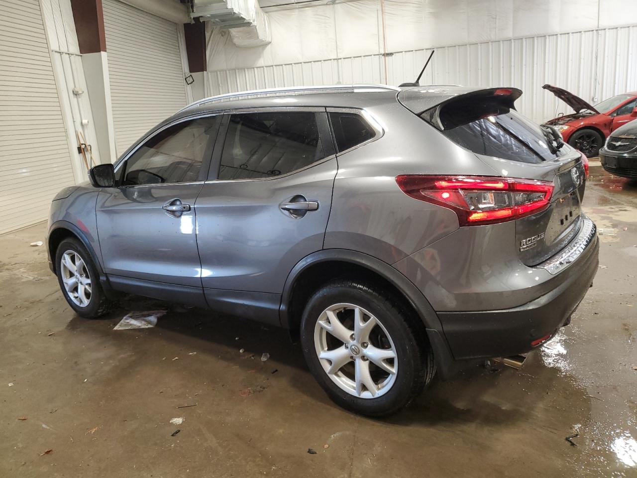 2020 Nissan Rogue - Image 2