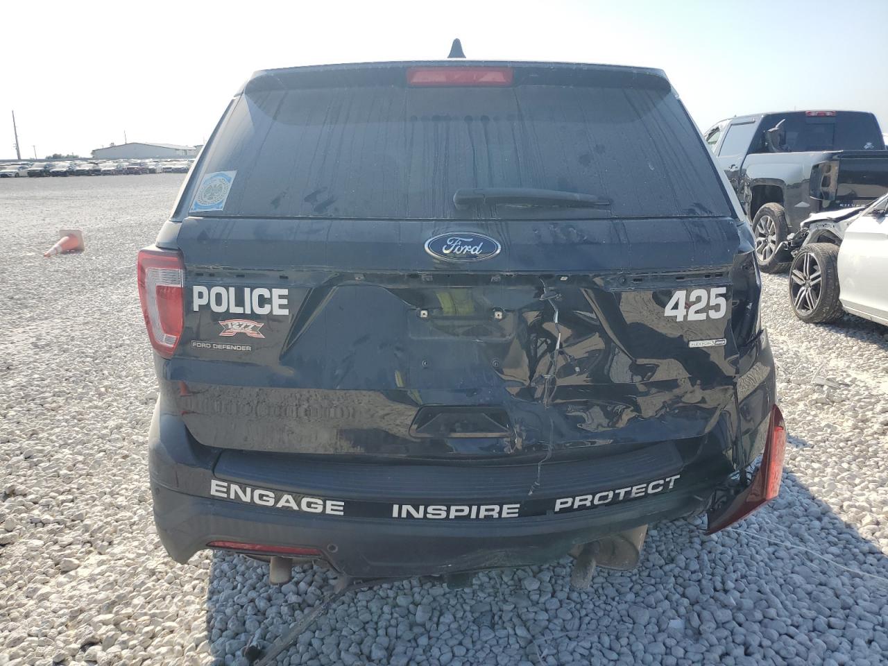 1FM5K8ARXJGB46518 2018 Ford Explorer Police Interceptor