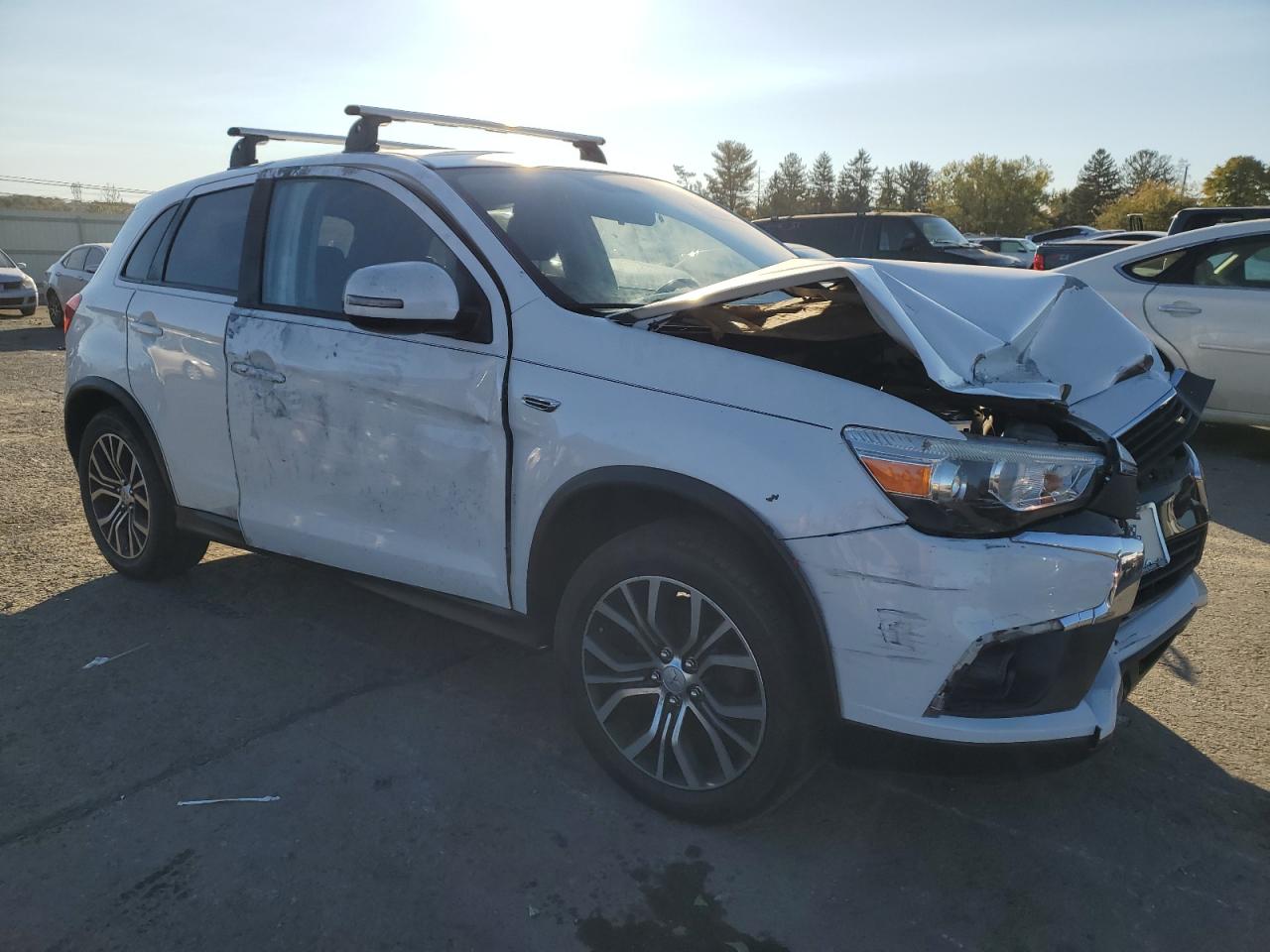 2017 Mitsubishi Outlander - Image 4