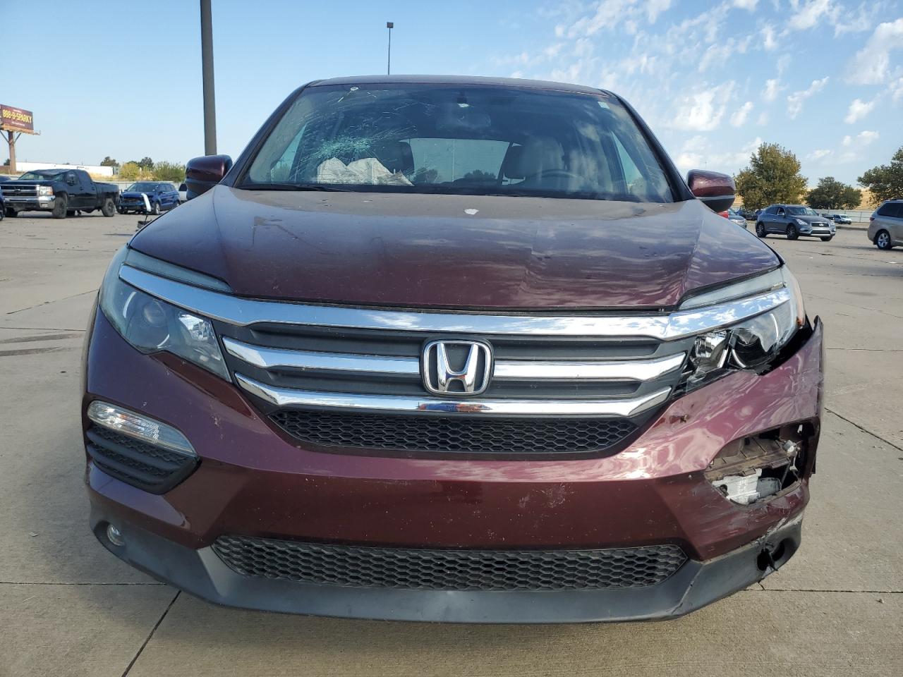 2018 Honda Pilot - Image 5