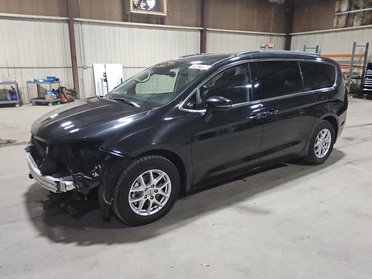 2022 Chrysler Pacifica - Image 1
