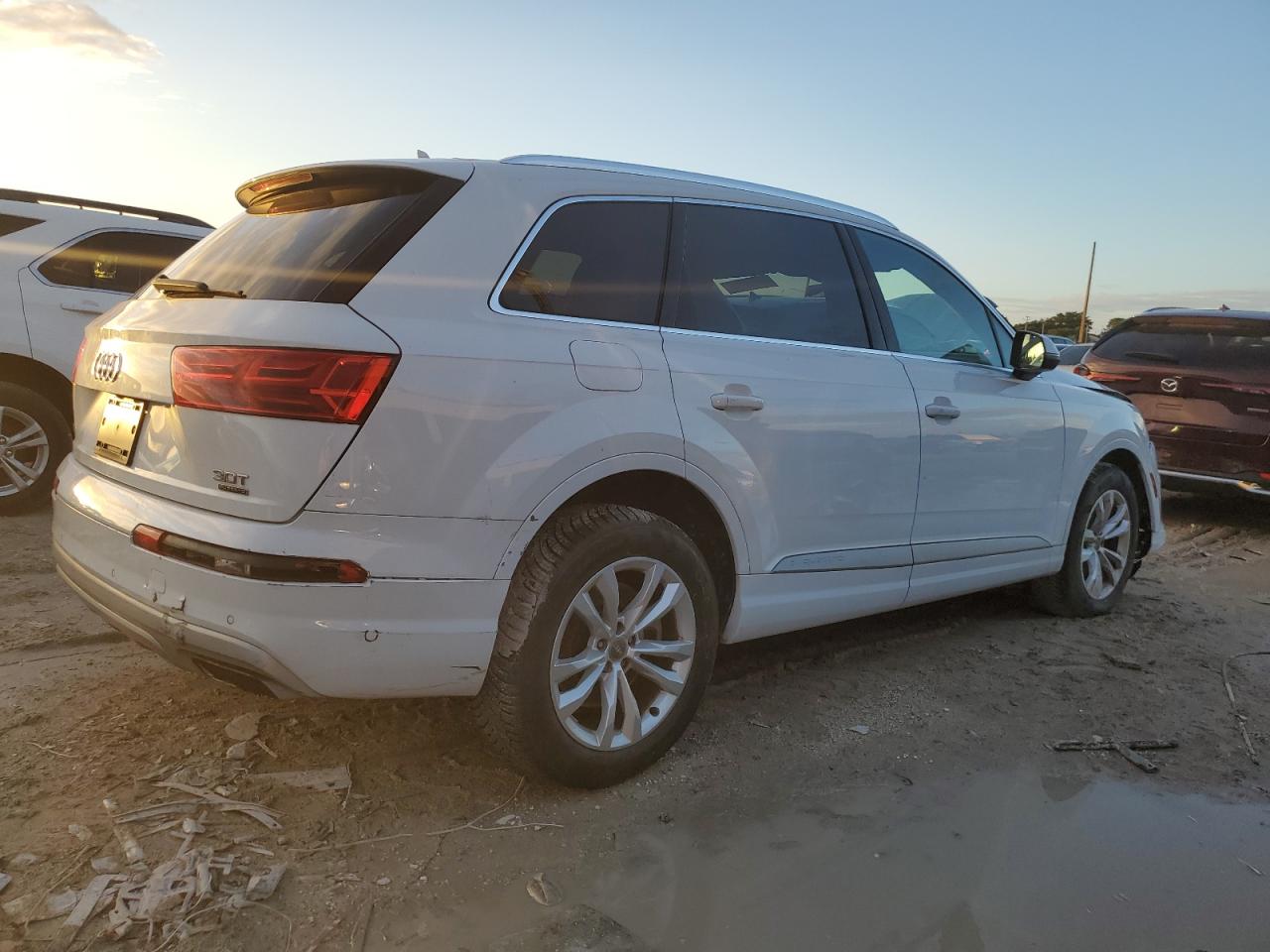 2018 Audi Q7 Premium VIN: WA1AAAF70JD006039 Lot: 77139204