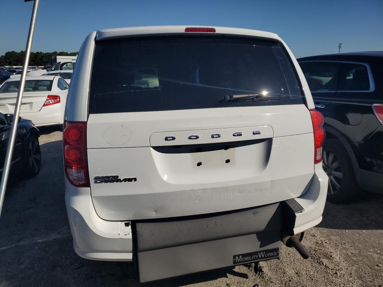 2017 Dodge Grand Caravan Se VIN: 2C4RDGBG1HR855760 Lot: 71198454