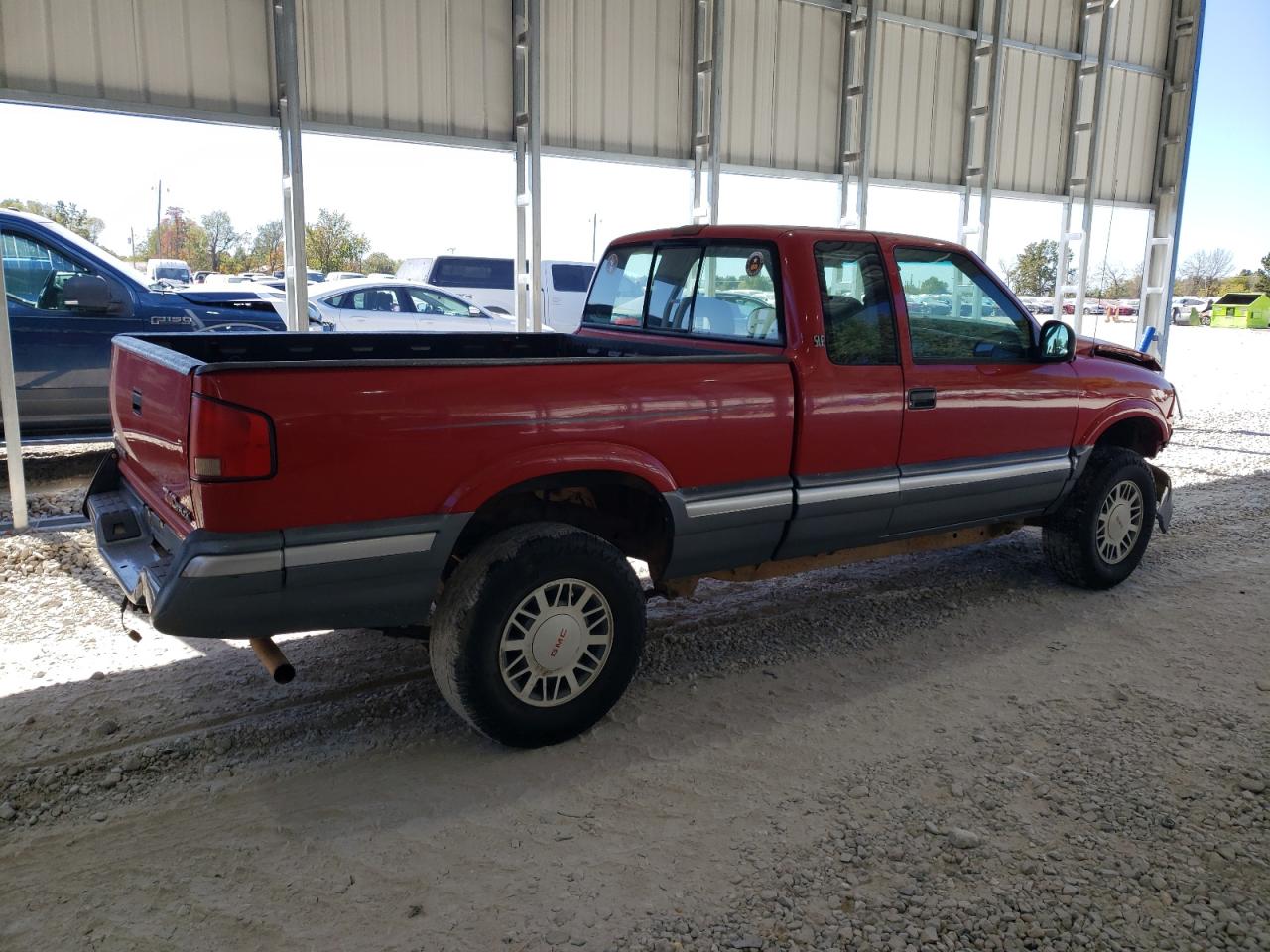 1996 GMC Sonoma - Image 3