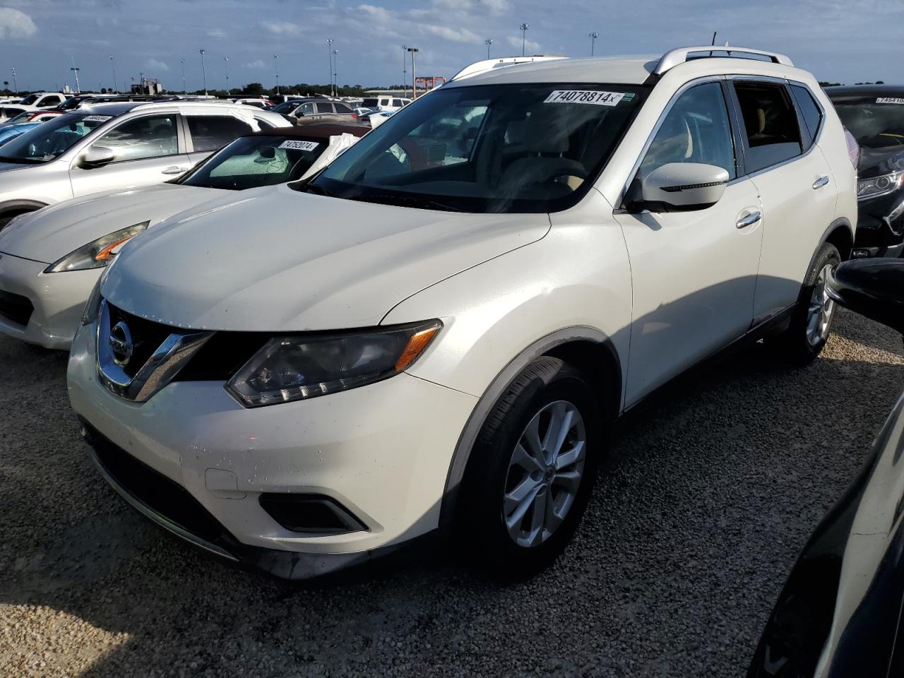 KNMAT2MT0GP621722 2016 NISSAN ROGUE - Image 1