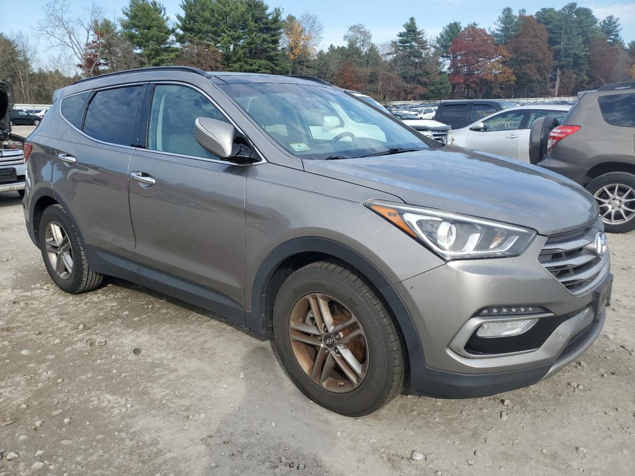 2017 Hyundai Santa Fe - Image 4