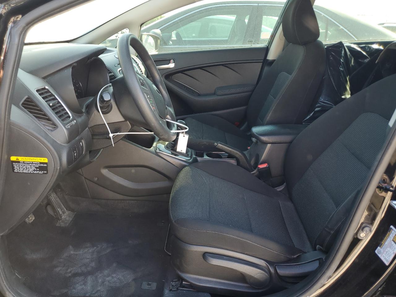 2018 Kia Forte - Image 7