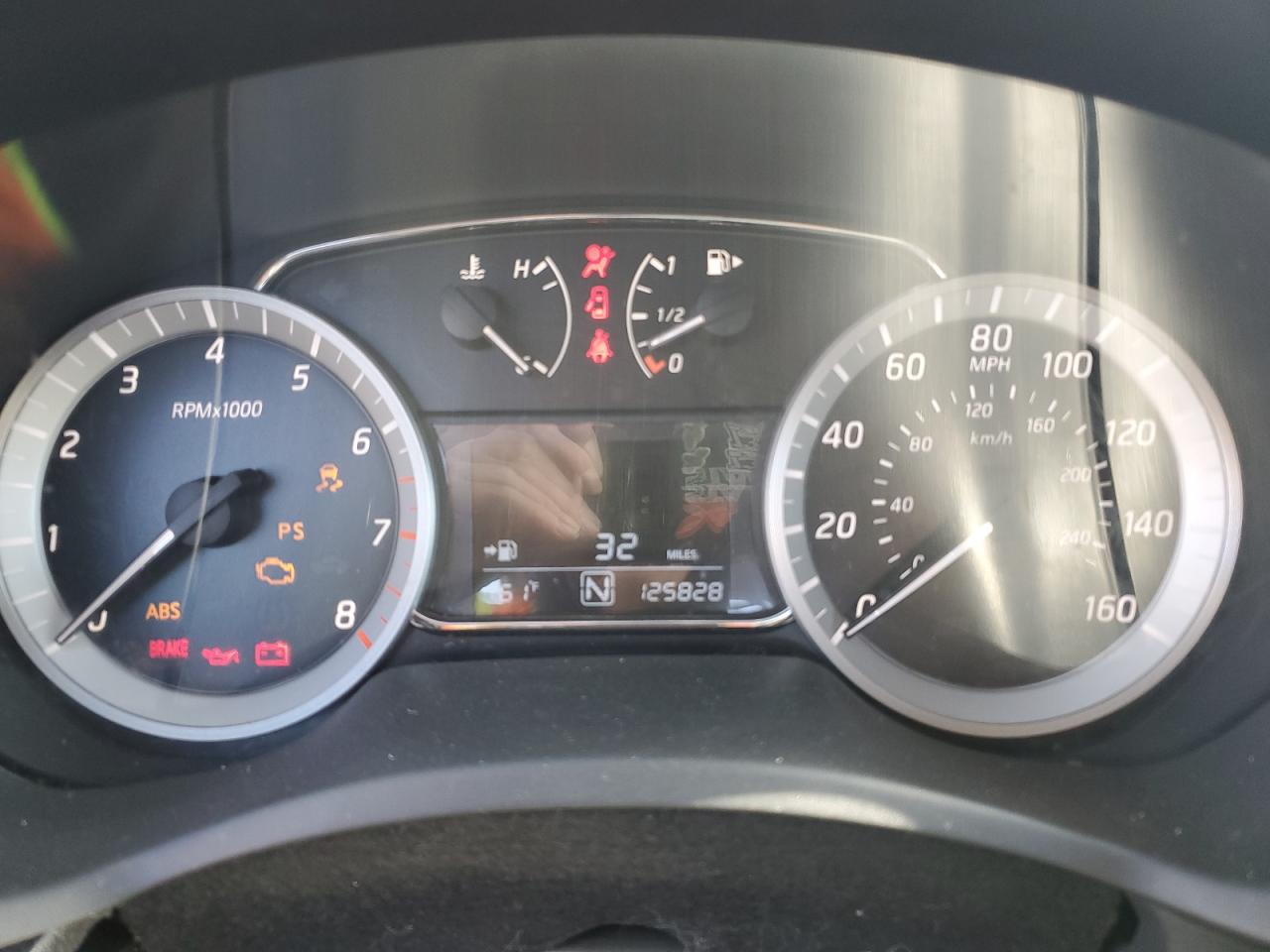 2015 Nissan Sentra - Image 9