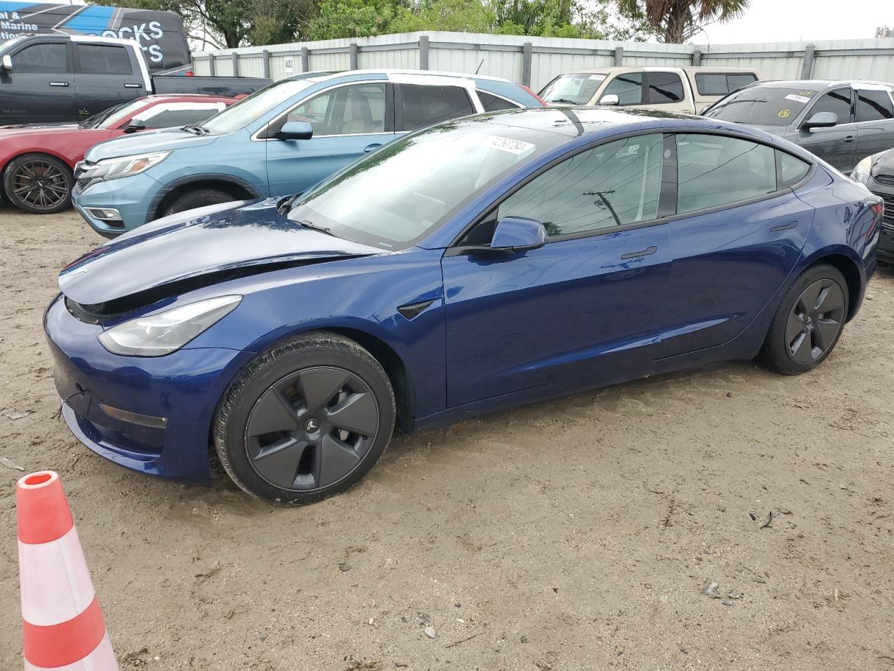 5YJ3E1EB5NF334399 2022 TESLA MODEL 3 - Image 1