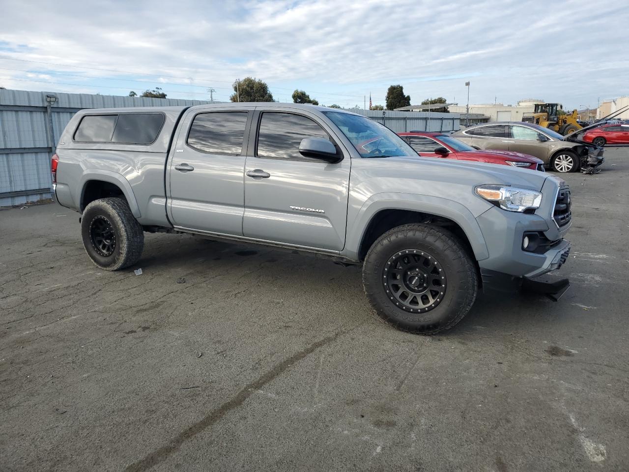 2019 Toyota Tacoma - Image 4