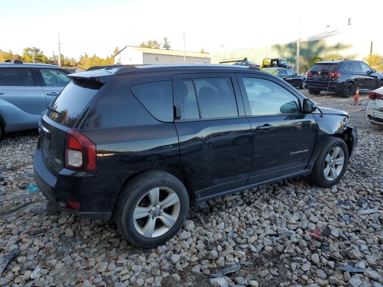 VIN 1C4NJDEB9ED766250 2014 JEEP COMPASS no.3