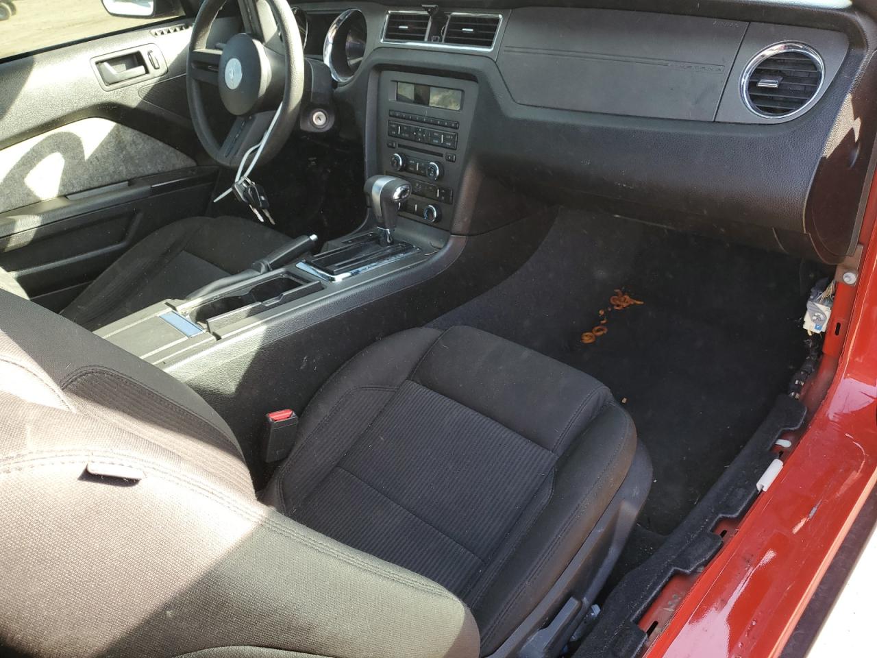 2011 Ford Mustang - Image 8