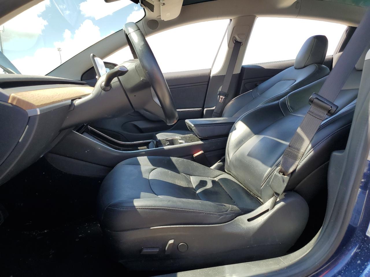 5YJ3E1EA3JF012331 2018 Tesla Model 3