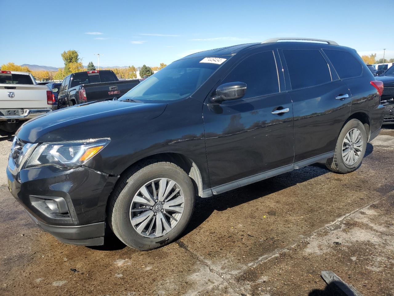2020 Nissan Pathfinder - Image 1