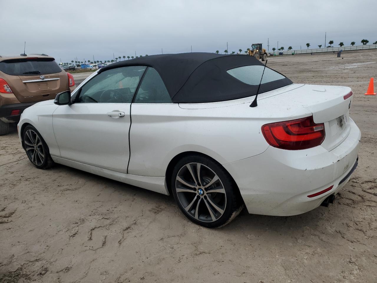 WBA1K5C51FV242629 2015 BMW 2 SERIES - Image 2