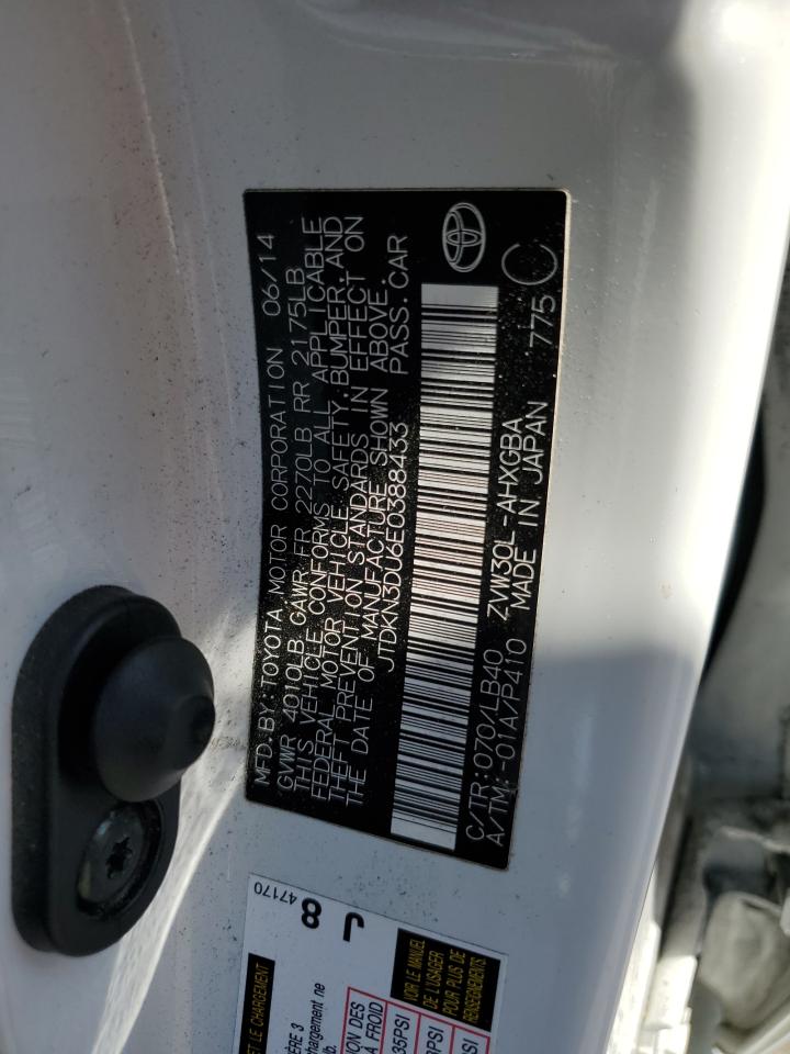 2014 Toyota Prius - Image 15