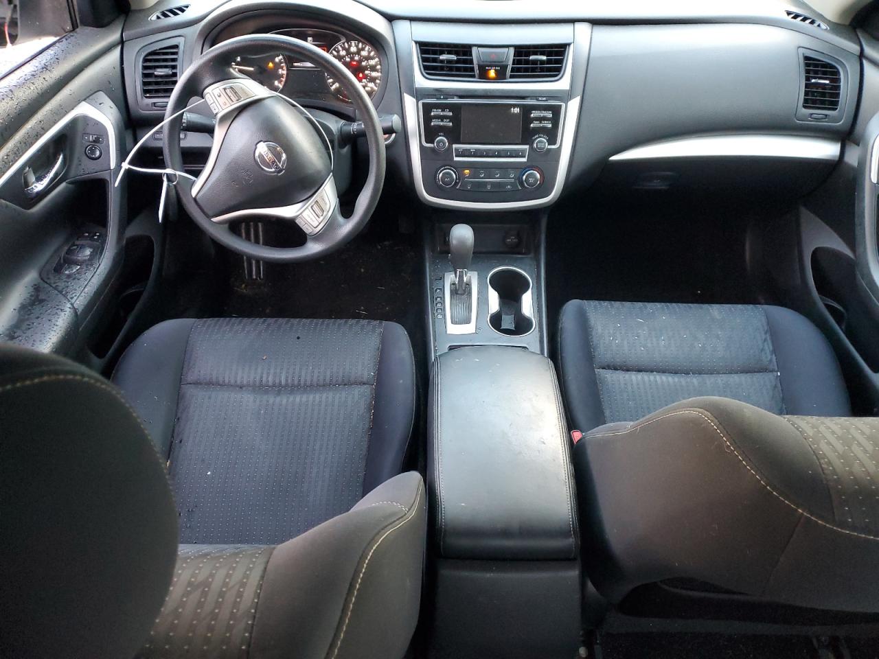 2016 Nissan Altima - Image 8