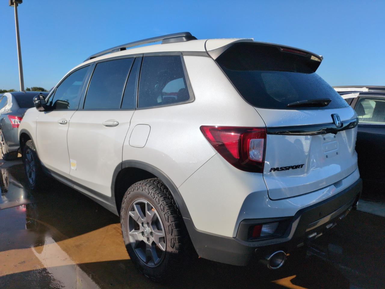 2024 Honda Passport - Image 2