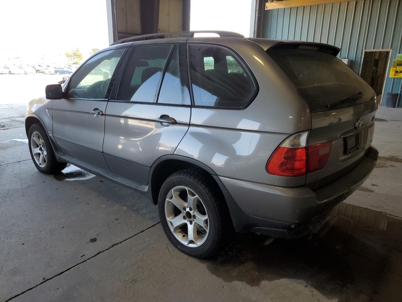 2006 BMW X5 - Image 2