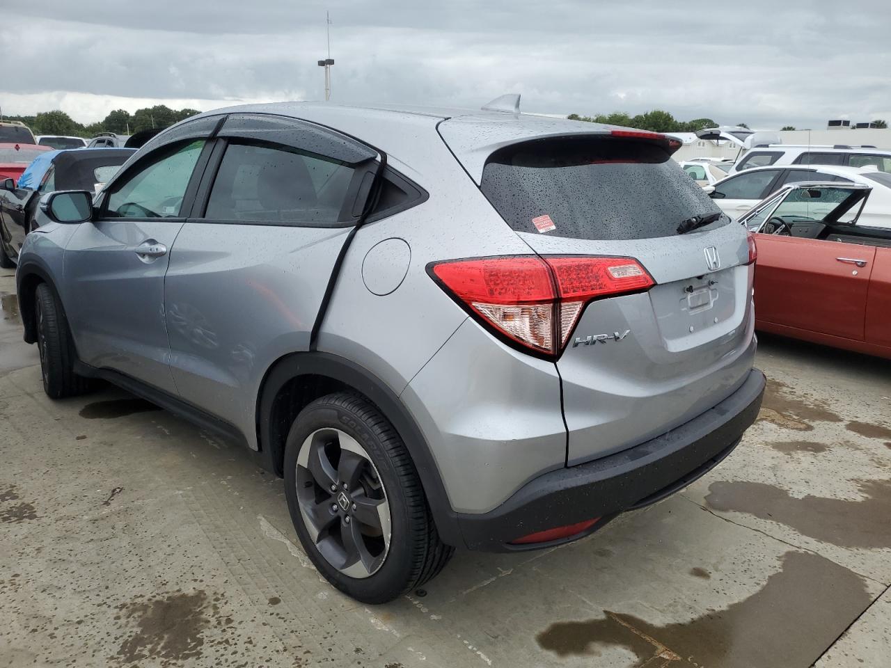 3CZRU6H53JG722228 2018 HONDA HR-V - Image 2