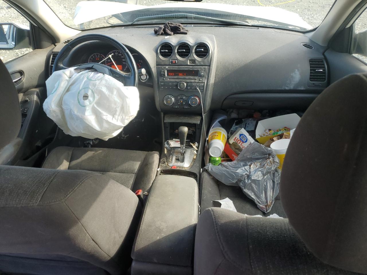 2011 Nissan Altima - Image 8