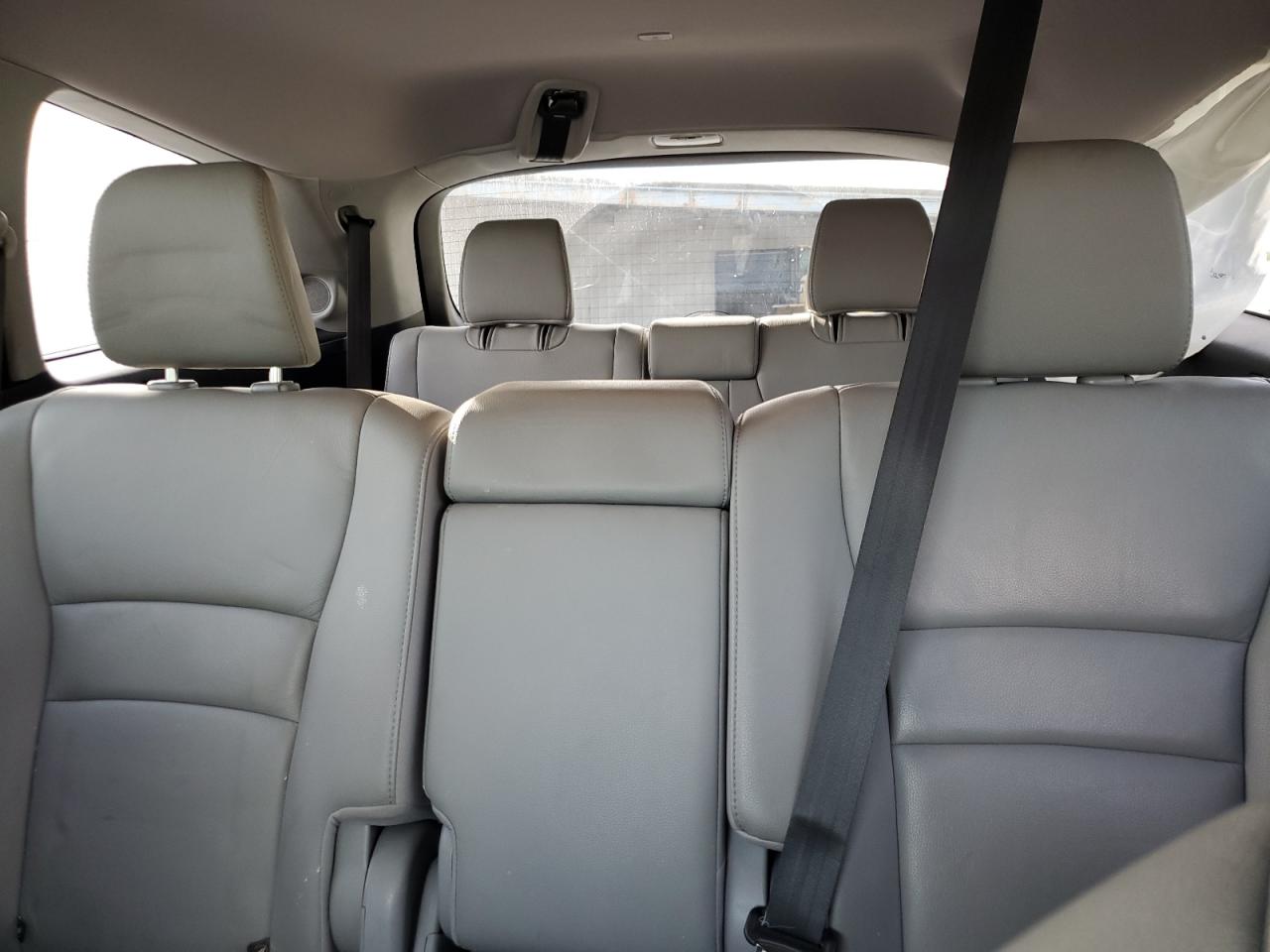 2017 Honda Pilot - Image 10