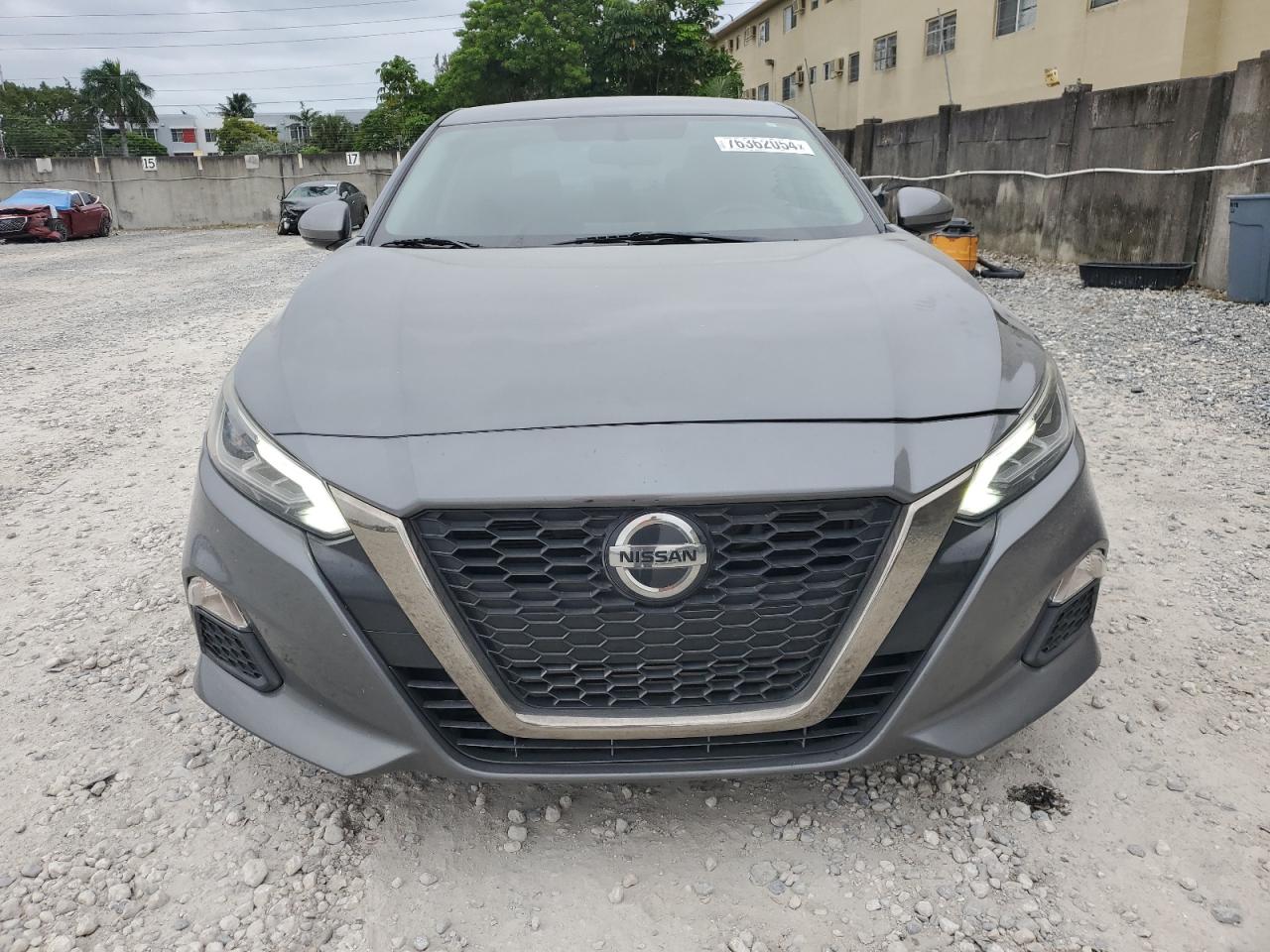 2019 Nissan Altima - Image 5