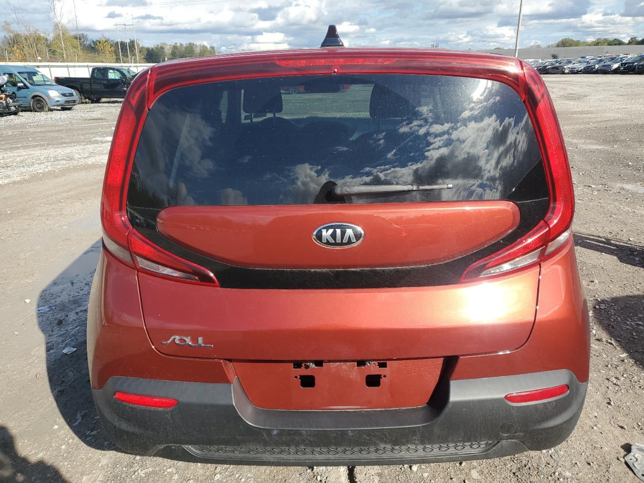 KNDJ23AU3L7118850 2020 Kia Soul Lx