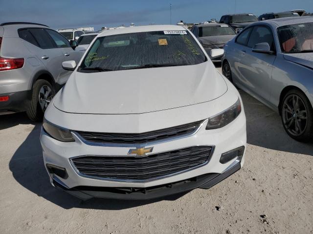 Sedans CHEVROLET MALIBU 2017 White