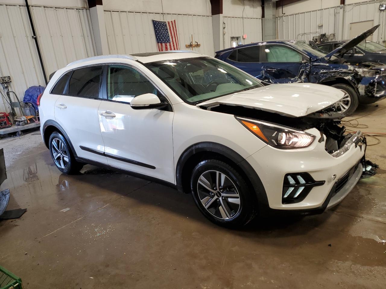 2022 Kia Niro - Image 4